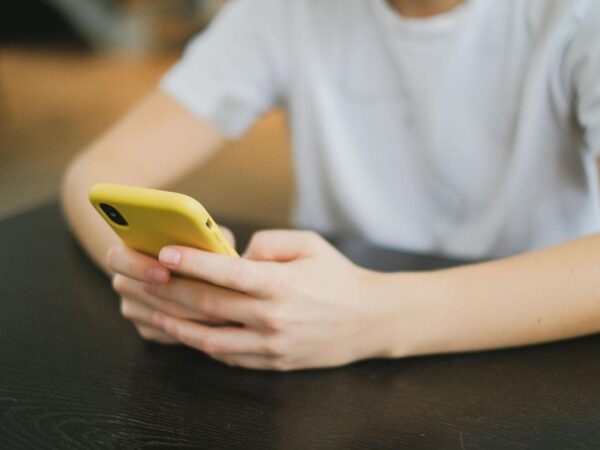 How to Design Reward Systems That Attract and Retain Users
